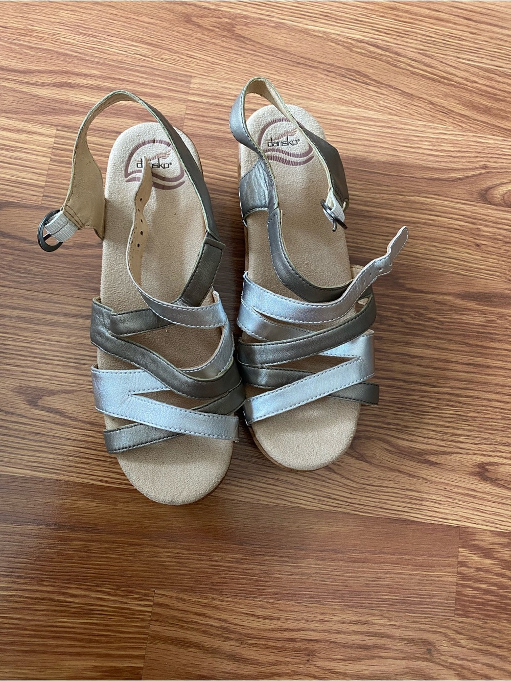 Dansko Stevie Women's Metallic Silver Sandals